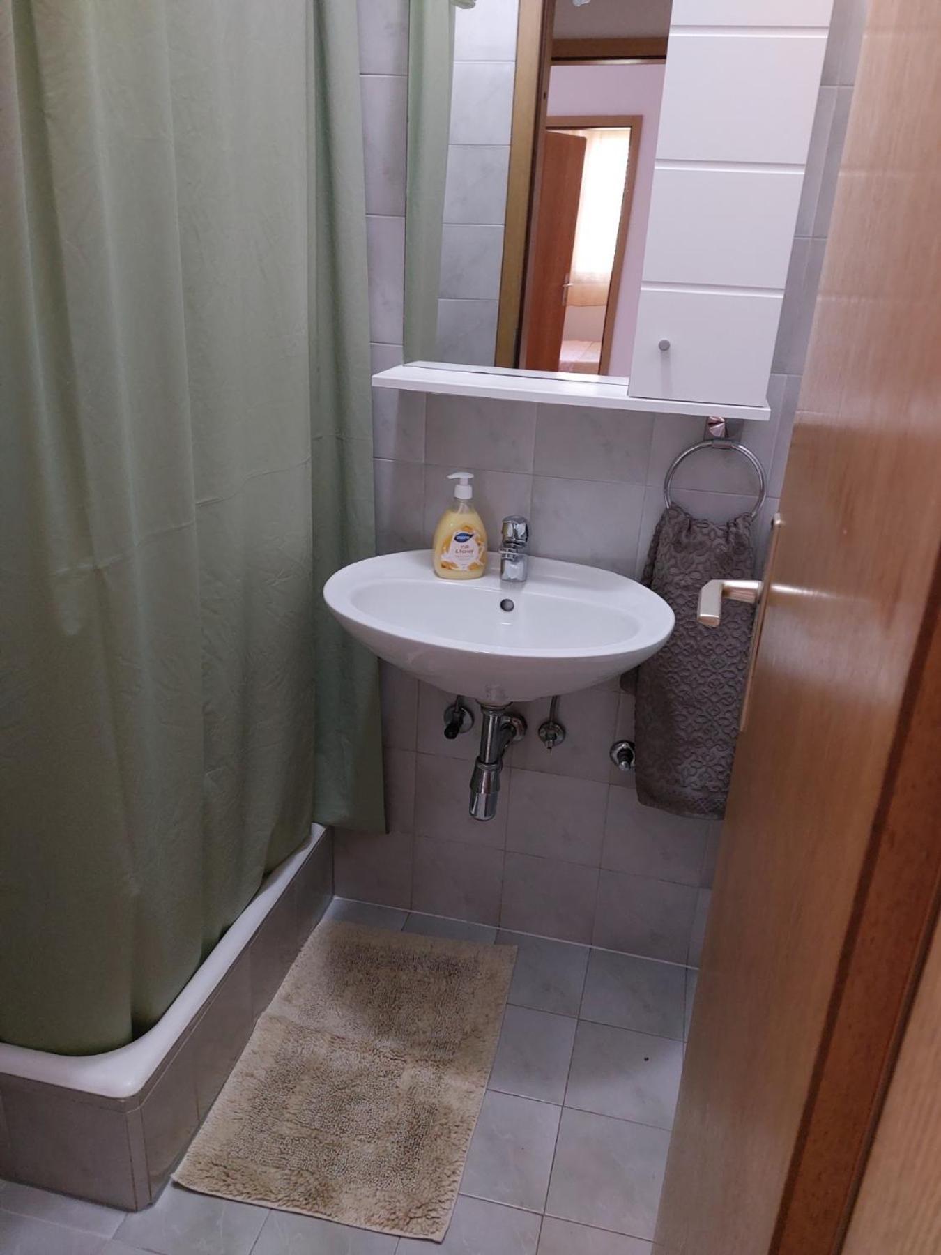 Apartments Duda Pula Bilik gambar